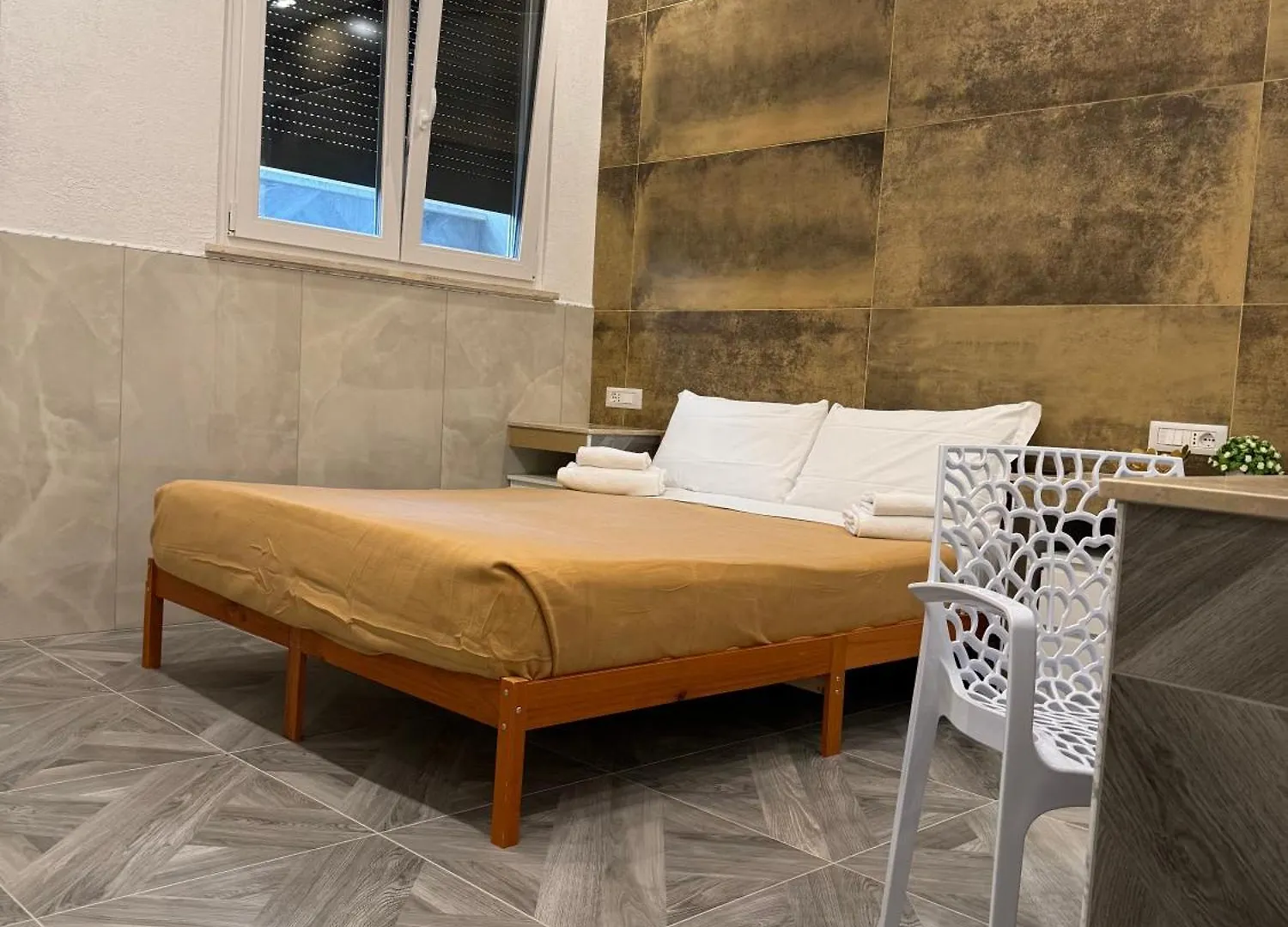 Luxor Eco Roma Casa E Appartamento Per Vacanze In Centro Piazza Bologna, Colosseo, Piazza Di Spagna, Vaticano, San Pietro, Sapienza, Fontana Di Trevi, Piazza Navona, Trastevere, Tiburtina, Termini, Aeroporto Bed & Breakfast