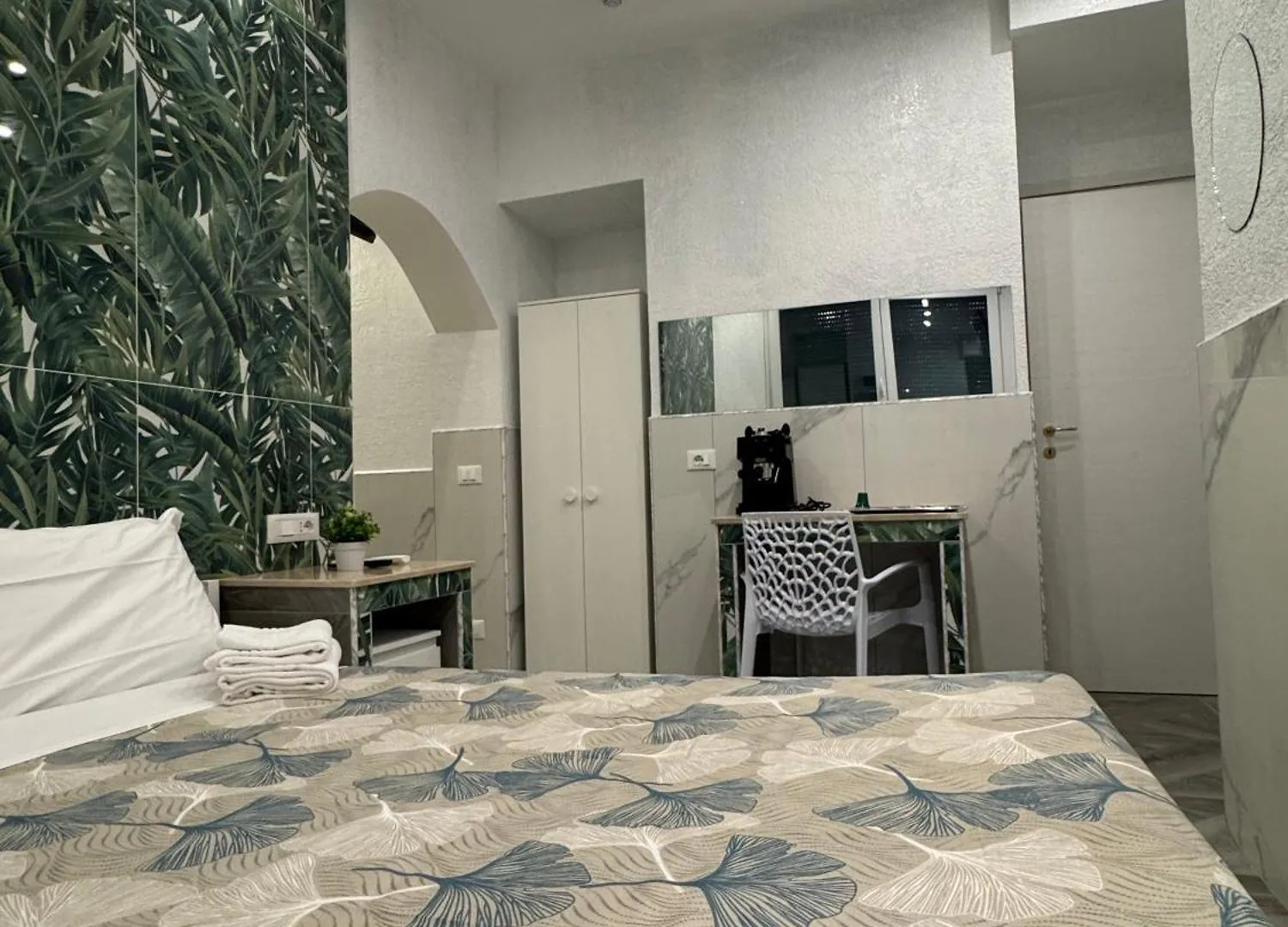 Luxor Eco Roma Casa E Appartamento Per Vacanze In Centro Piazza Bologna, Colosseo, Piazza Di Spagna, Vaticano, San Pietro, Sapienza, Fontana Di Trevi, Piazza Navona, Trastevere, Tiburtina, Termini, Aeroporto Rome