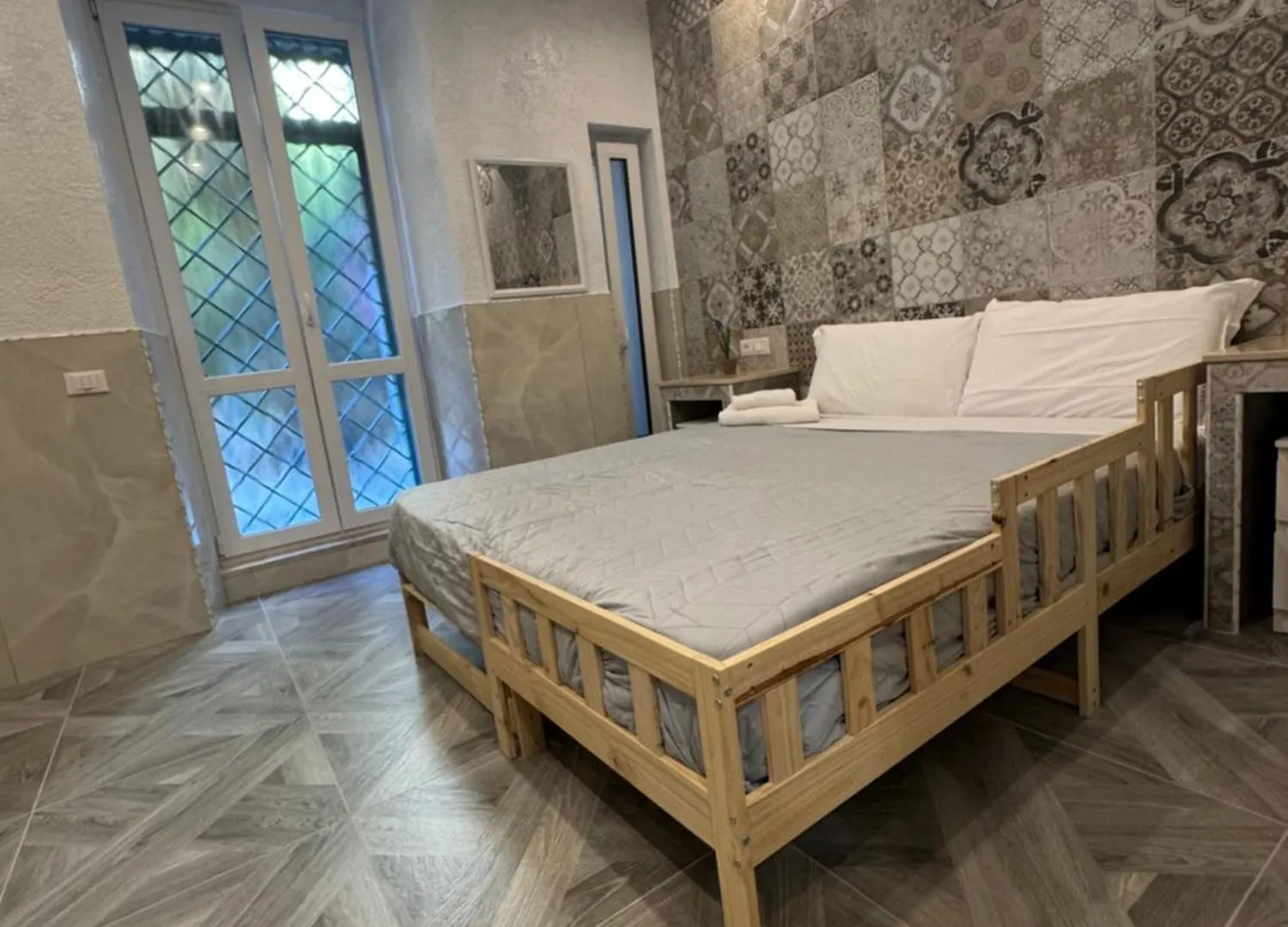 Luxor Eco Roma Casa E Appartamento Per Vacanze In Centro Piazza Bologna, Colosseo, Piazza Di Spagna, Vaticano, San Pietro, Sapienza, Fontana Di Trevi, Piazza Navona, Trastevere, Tiburtina, Termini, Aeroporto