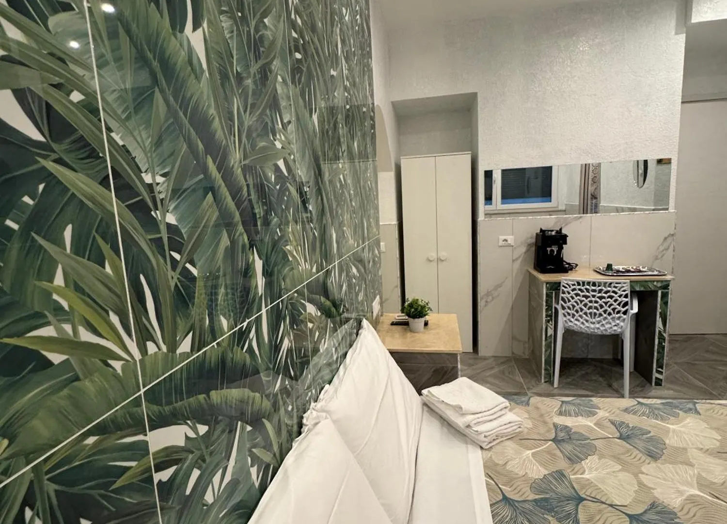 Luxor Eco Roma Casa E Appartamento Per Vacanze In Centro Piazza Bologna, Colosseo, Piazza Di Spagna, Vaticano, San Pietro, Sapienza, Fontana Di Trevi, Piazza Navona, Trastevere, Tiburtina, Termini, Aeroporto