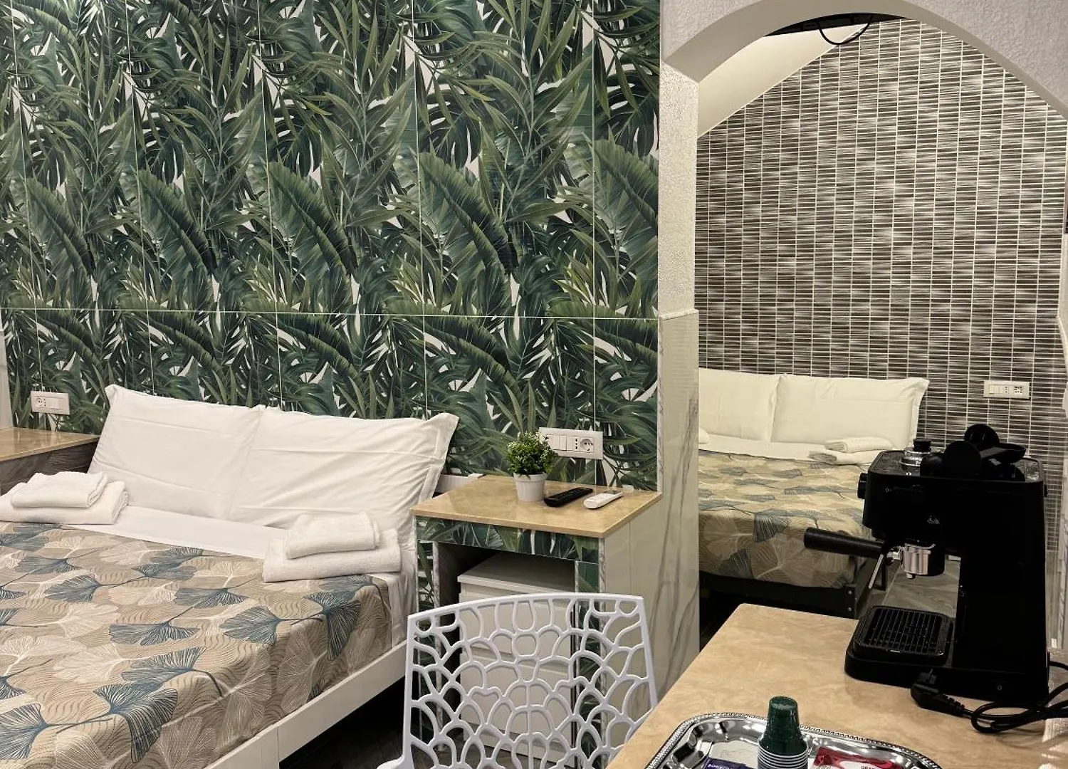 Luxor Eco Roma Casa E Appartamento Per Vacanze In Centro Piazza Bologna, Colosseo, Piazza Di Spagna, Vaticano, San Pietro, Sapienza, Fontana Di Trevi, Piazza Navona, Trastevere, Tiburtina, Termini, Aeroporto Bed & Breakfast Rome