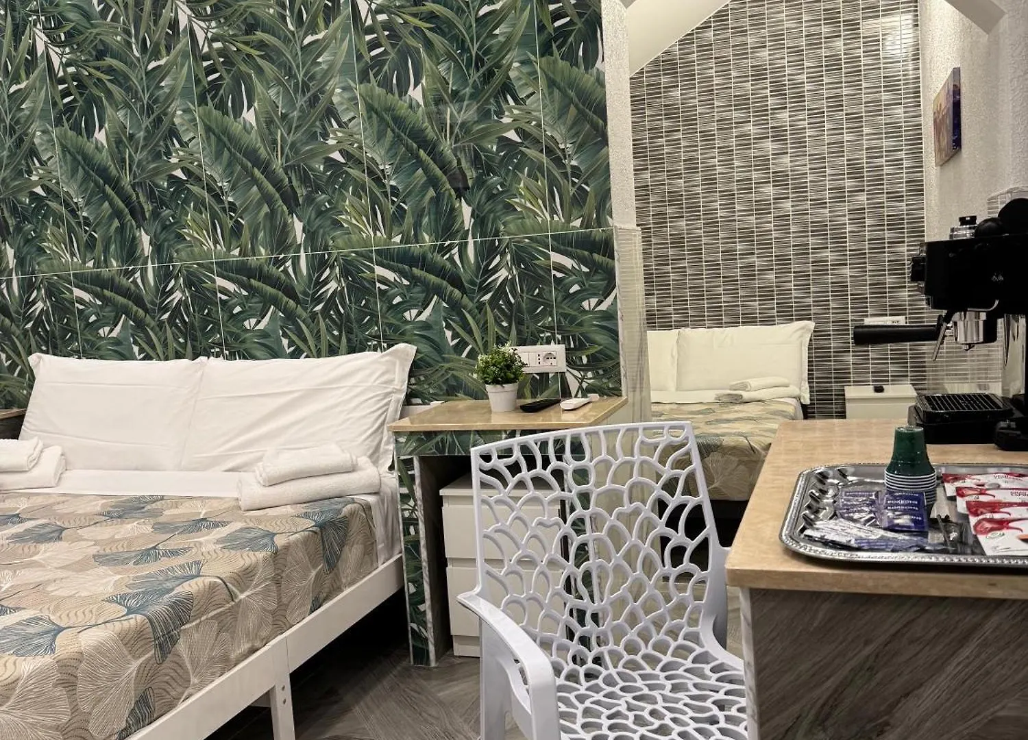Luxor Eco Roma Casa E Appartamento Per Vacanze In Centro Piazza Bologna, Colosseo, Piazza Di Spagna, Vaticano, San Pietro, Sapienza, Fontana Di Trevi, Piazza Navona, Trastevere, Tiburtina, Termini, Aeroporto 2*, Rome