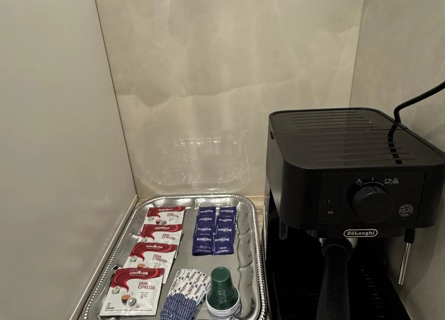 Luxor Eco Roma Casa E Appartamento Per Vacanze In Centro Piazza Bologna, Colosseo, Piazza Di Spagna, Vaticano, San Pietro, Sapienza, Fontana Di Trevi, Piazza Navona, Trastevere, Tiburtina, Termini, Aeroporto 2*, Rome